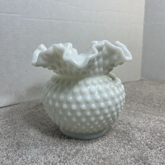 VTG Fenton White Hobnail Milk Glass Round Vase With Crimped Ruffled Edges 5 1/2” - Picture 1 of 6